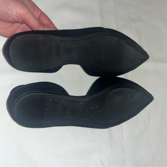 Elegant Black Women's Flats - Picture 6 of 8